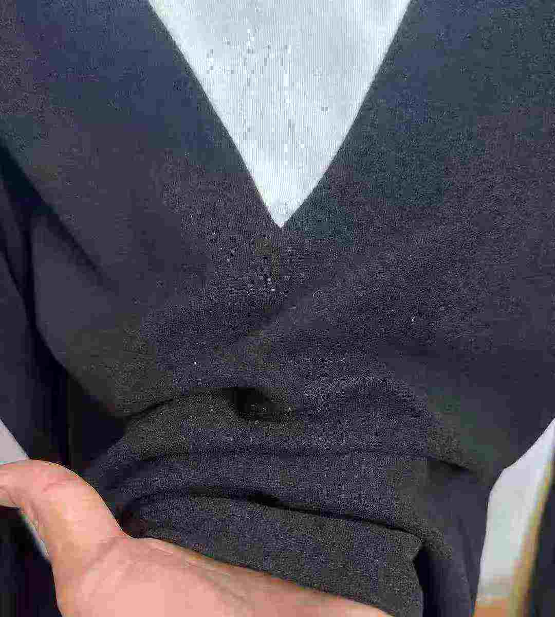 Takriban vipande 350 vya vesti za juu za msingi za joto za fleece zenye muundo wa sehemu za rangi tofauti, za hali ya juu, za msimu wa vuli na baridi - Image 6