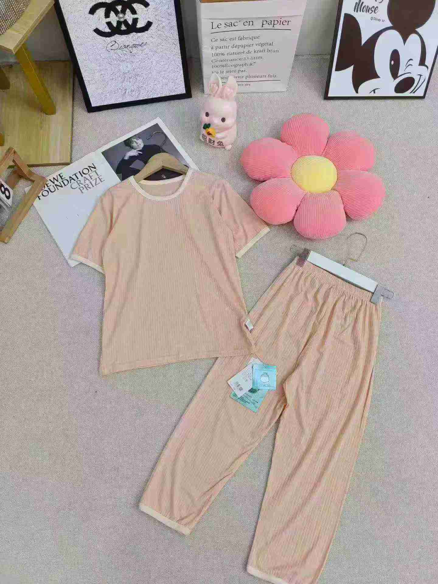 Aproximadamente 1450 conjuntos de ropa de modal para niños - Image 3