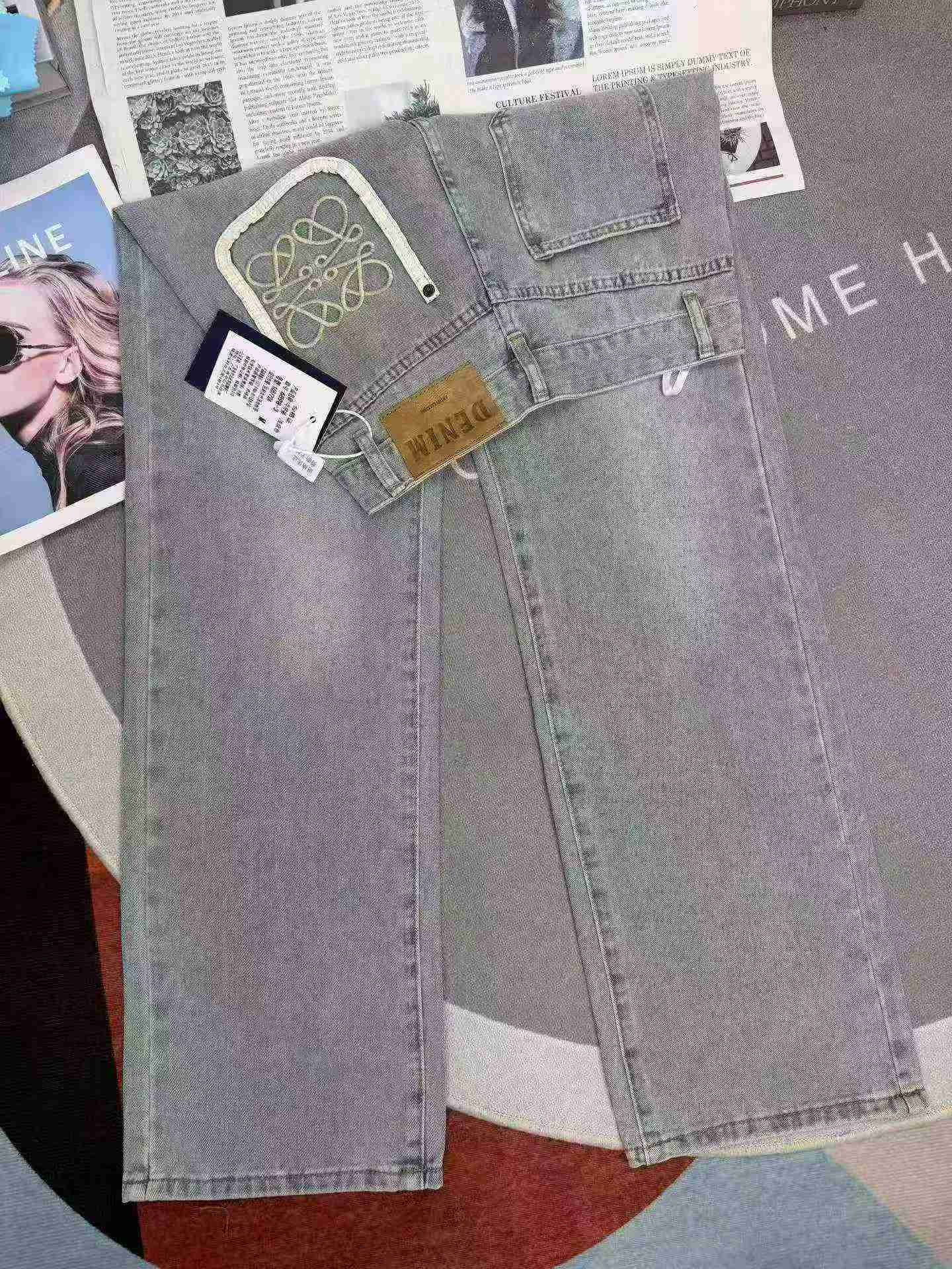 Yangi trenddagi keng oyoqli ayol jinsi shimlari, 2000 dona, S-2XL, yagona rang, alohida qadoqlash - Image 8