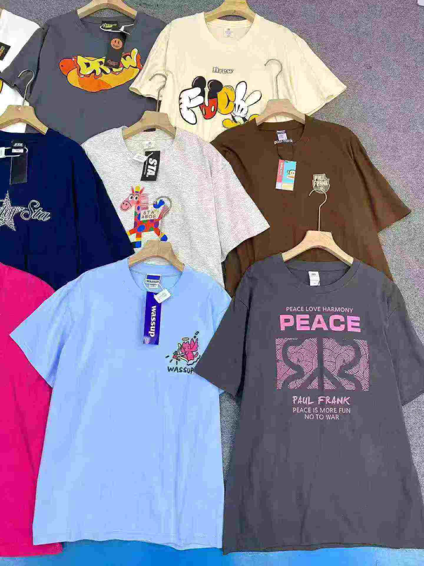 1500 Piezas de Camisetas de Manga Corta de Marca de Moda de Algodón de Alto Gramaje - Image 4