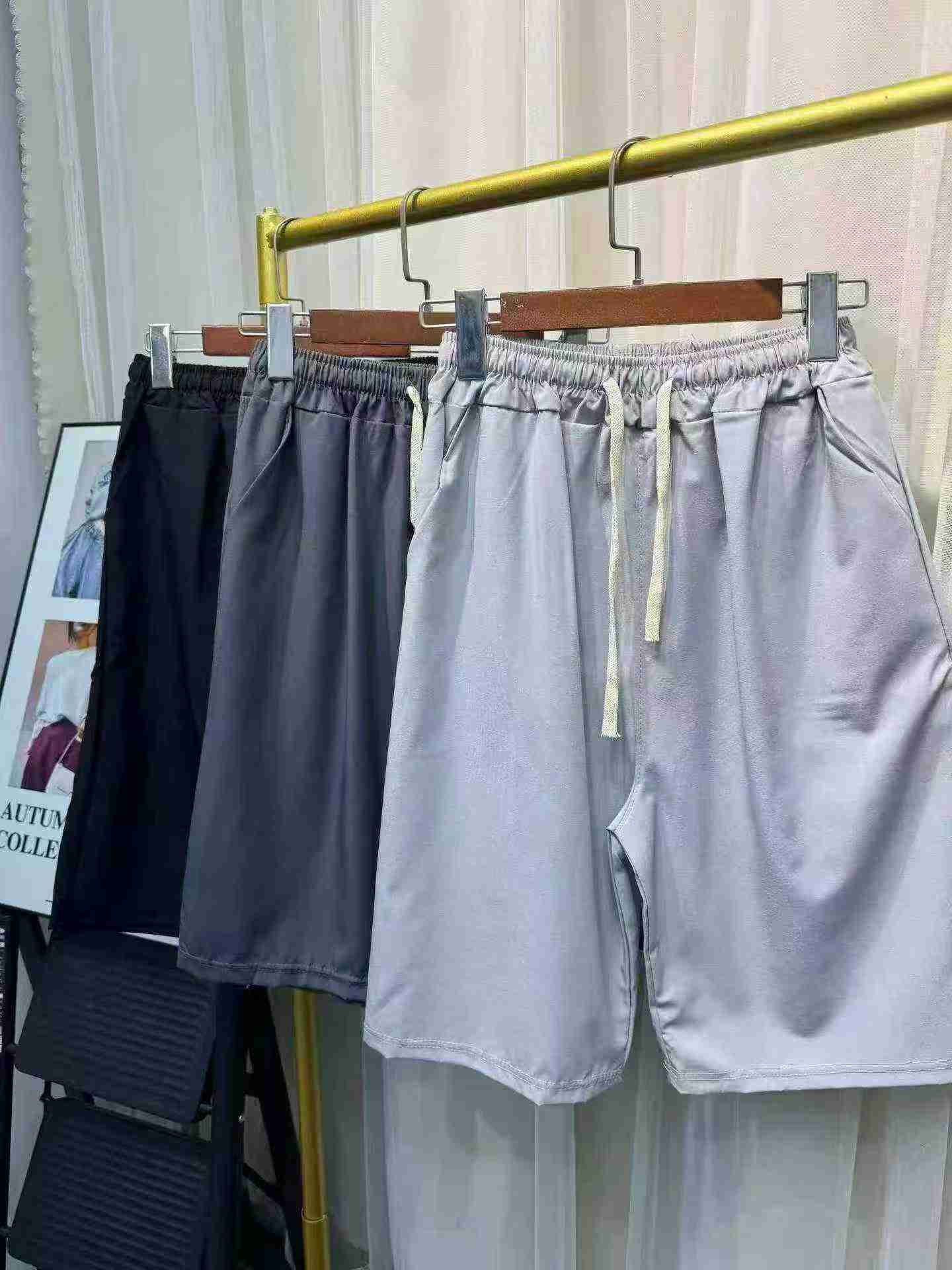 1650 Pcs Men's Summer Lightweight Casual Beach Shorts - Image 5