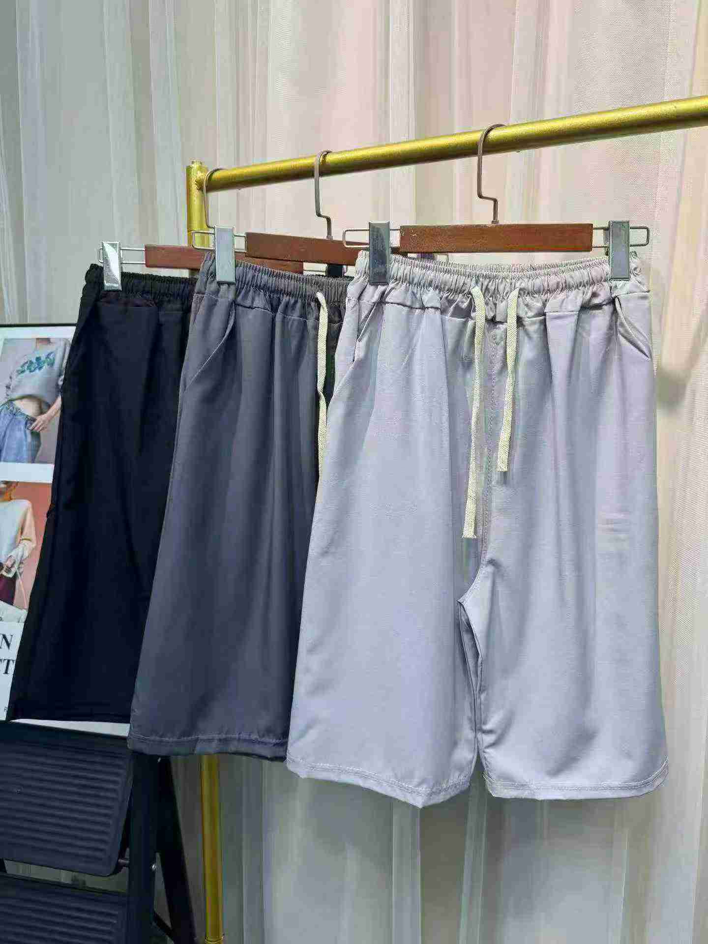 1650 Pcs Men's Summer Lightweight Casual Beach Shorts - Image 7