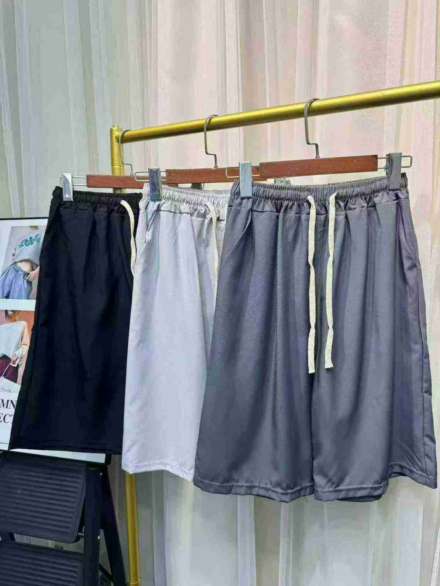 1650 Pcs Men's Summer Lightweight Casual Beach Shorts - Image 8