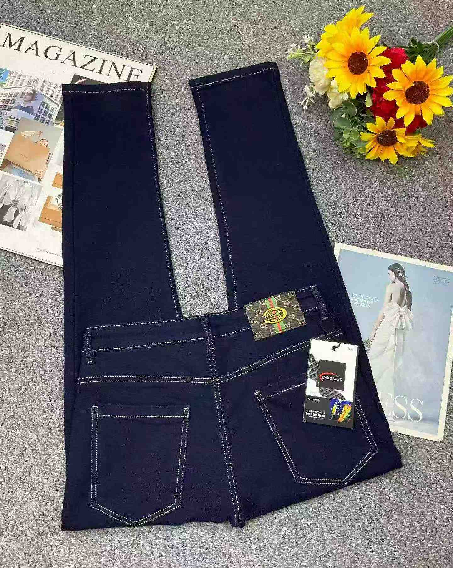 Jeans Mpya za Denim za Biashara za Kiume zenye Uwezo wa Juu wa Kunyambua za Majira ya Masika na Vuli, Ukubwa 29-36, Vipande 629, Vikiwa na Ufungashaji wa Kibinafsi na Lebo ya Kuning'inia - Image 3