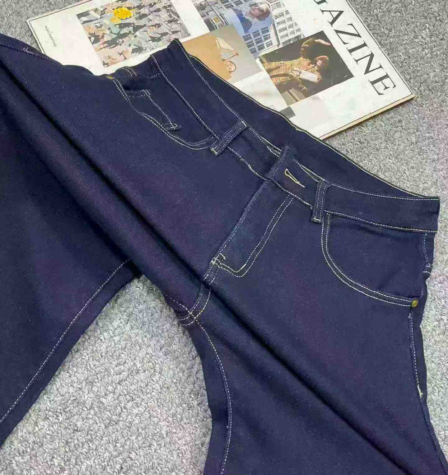 Jeans Mpya za Denim za Biashara za Kiume zenye Uwezo wa Juu wa Kunyambua za Majira ya Masika na Vuli, Ukubwa 29-36, Vipande 629, Vikiwa na Ufungashaji wa Kibinafsi na Lebo ya Kuning'inia - Image 9