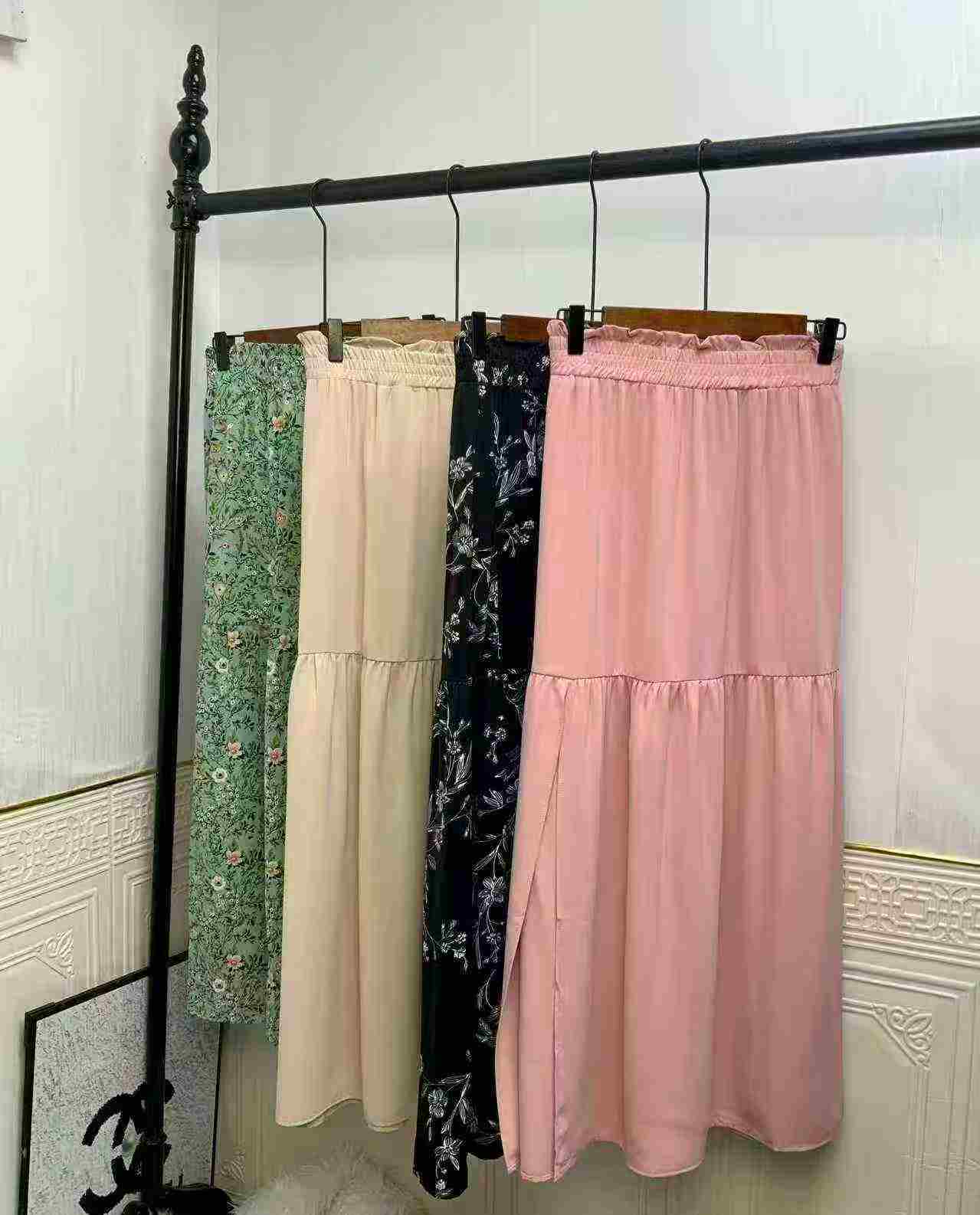 380 Pcs European American Plus Size Slit Chiffon Skirts - Image 2