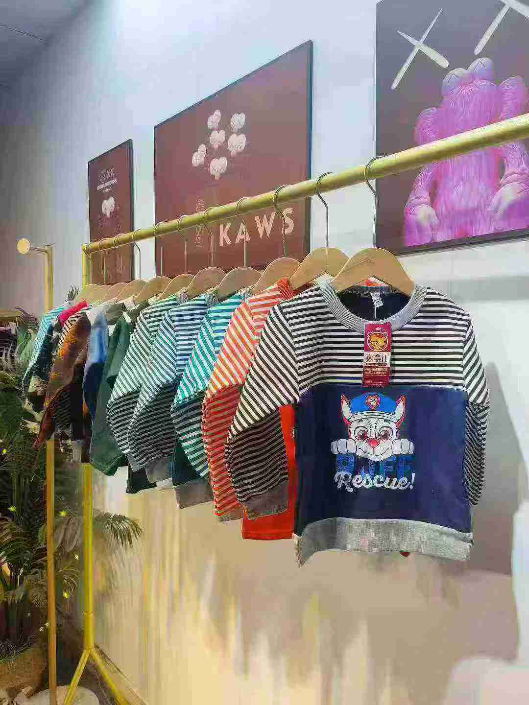 508 Pieces Clearance Autumn Winter Kids Fleece Crew Neck Sweatshirts SMLXL Full Sizes - Image 2