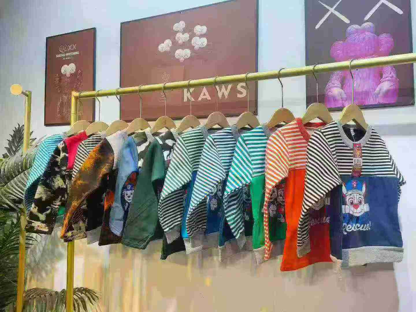 508 Pieces Clearance Autumn Winter Kids Fleece Crew Neck Sweatshirts SMLXL Full Sizes - Image 3