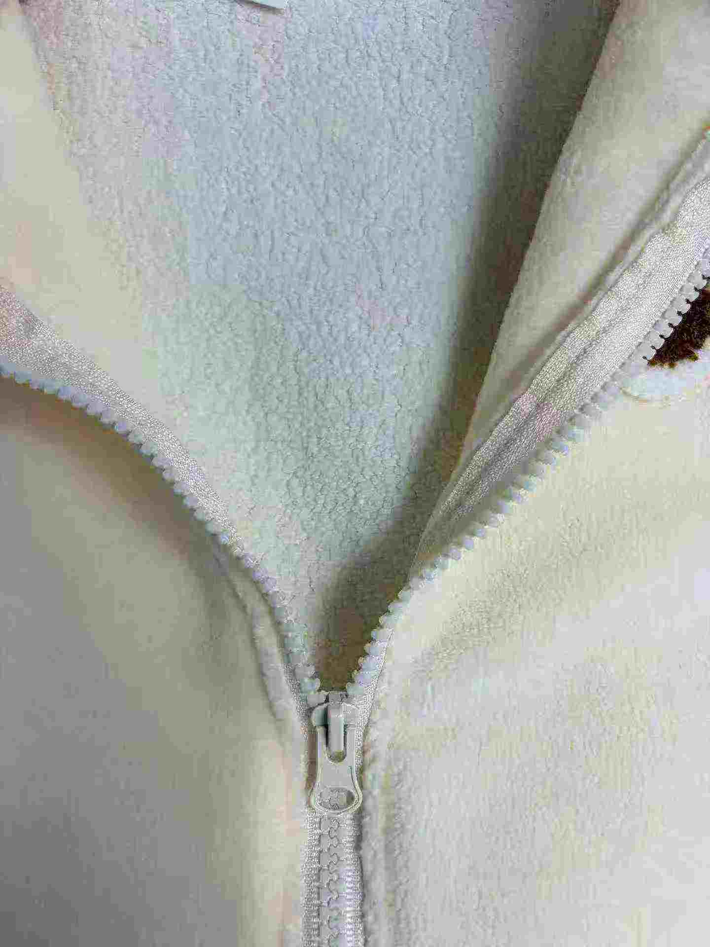 345 dona yuqori sifatli fleece astarli kuz va qish mavsumi bolalar uchun kashta tikilgan kamzullar - Image 8