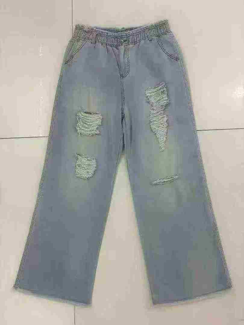About 350 Pcs Casual Ripped Straight Jeans Size S-2XL - Image 5