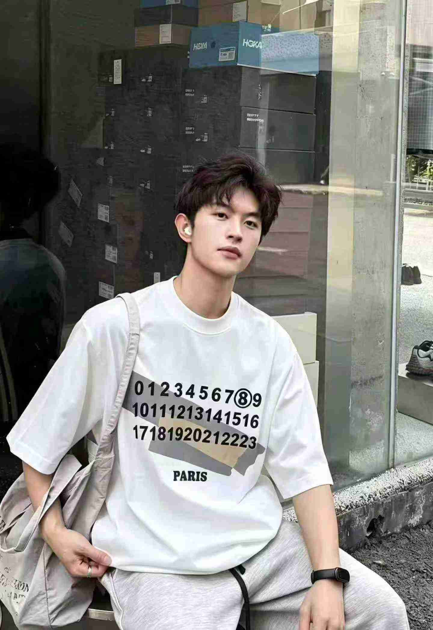 Khoảng 970 chiếc áo phông cặp đôi unisex chất liệu bông nguyên chất - Image 3