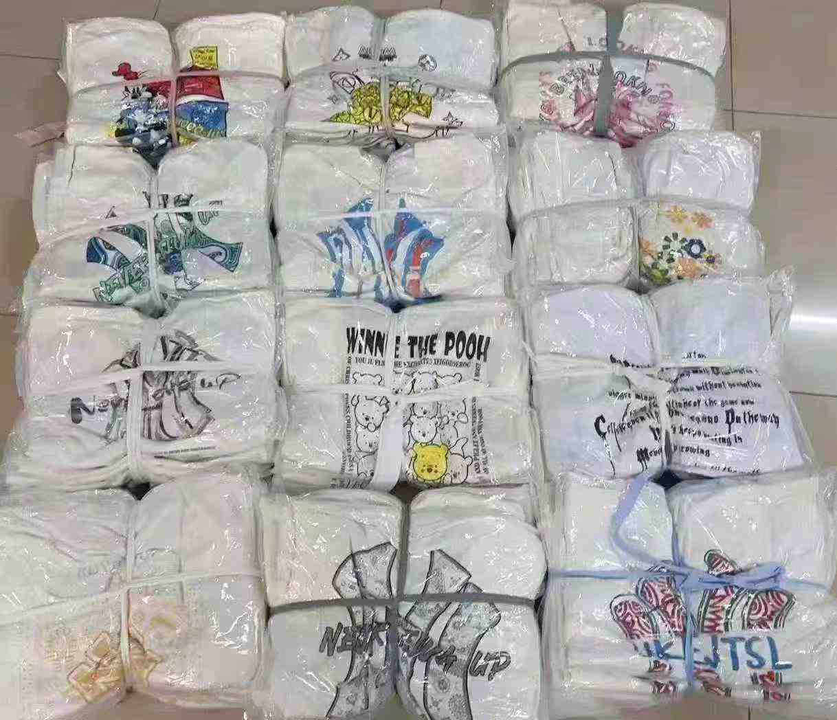 1680 Peças Moletons Estampados de Fleece Soltos, Gola Redonda, de Dupla Face Lados A e B, Unissexo de Marcas de Tendência - Image 9