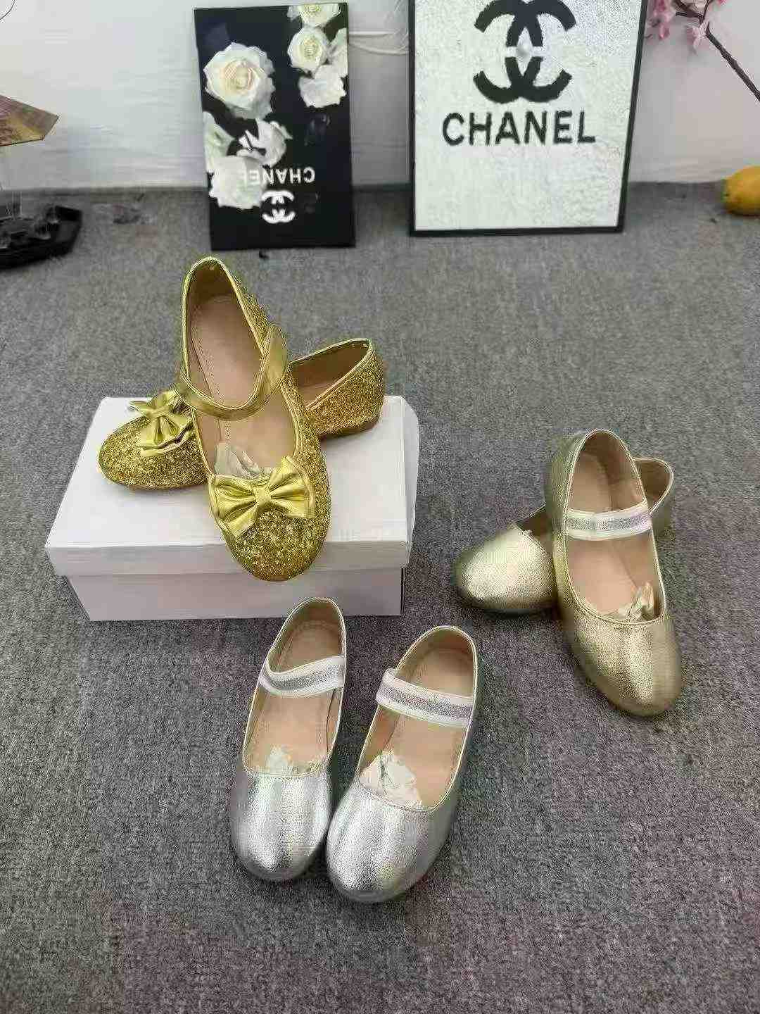 450 Paires de nouvelles chaussures en cuir à bout rond de style princesse pour filles, collection printemps-été - Image 5