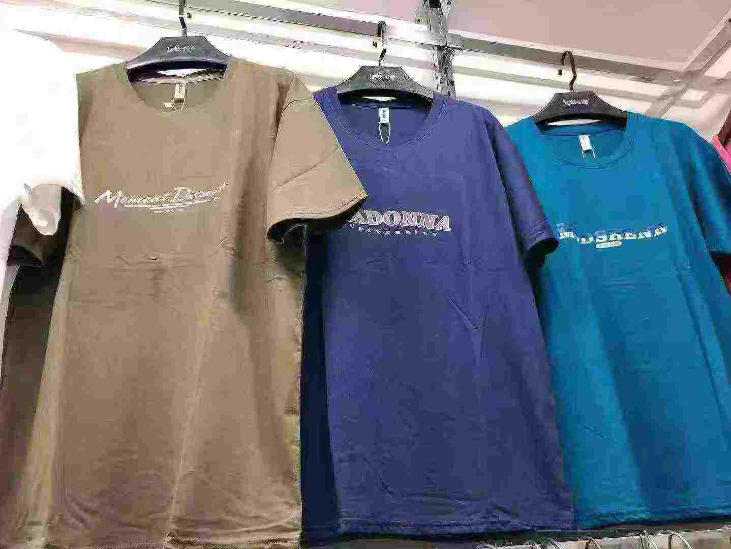 T-shirt décontracté pour homme à manches courtes en coton imprimé, 5 000 pièces en stock, quantité minimum de commande de 100 pièces - Image 3