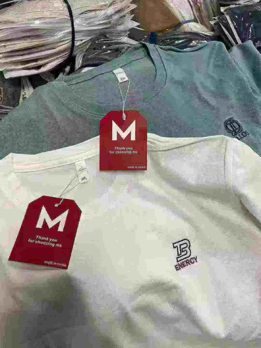30000 Piezas de Camisetas para Hombre de Algodón con Logo Bordado en Stock - Image 5