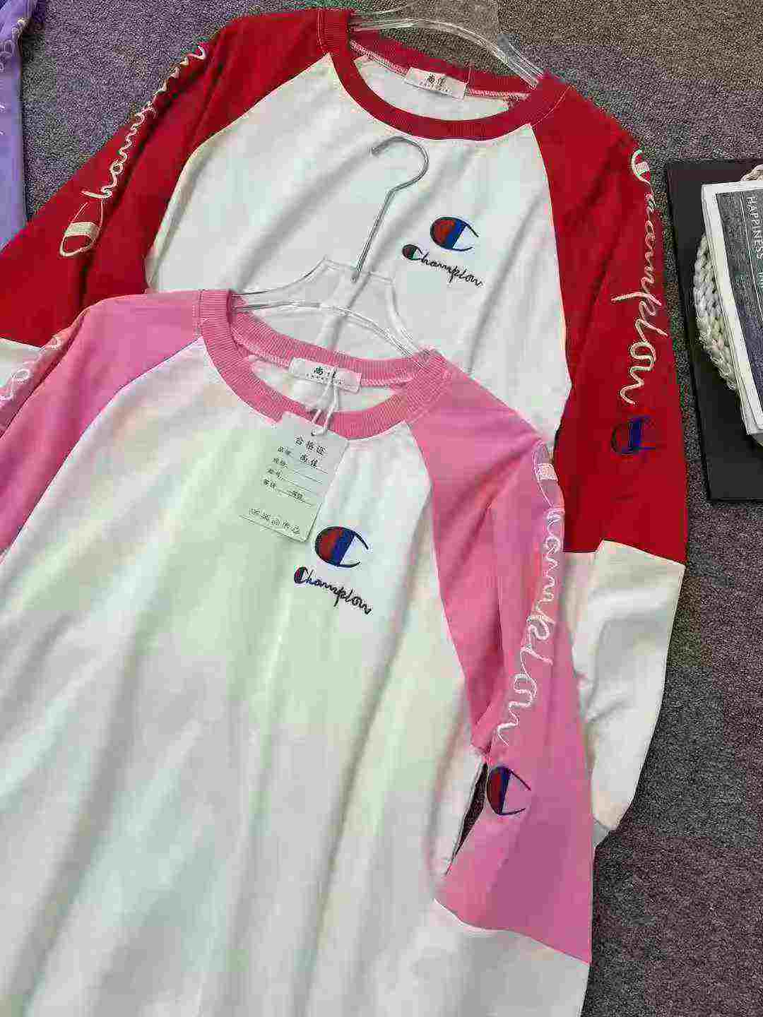 320 Piezas Sudadera para Mujer de Marca Estadounidense de Tendencia, Estilo Relajado con Mangas Raglán de Bloques de Color - Image 3