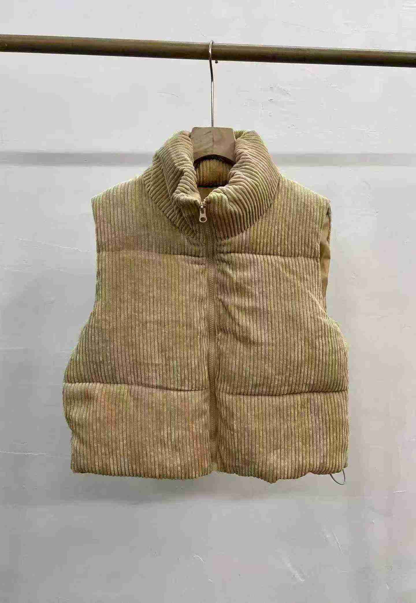 826 Piezas de Chaleco acolchado corto ajustado de pana gruesa para otoño e invierno - Image 6