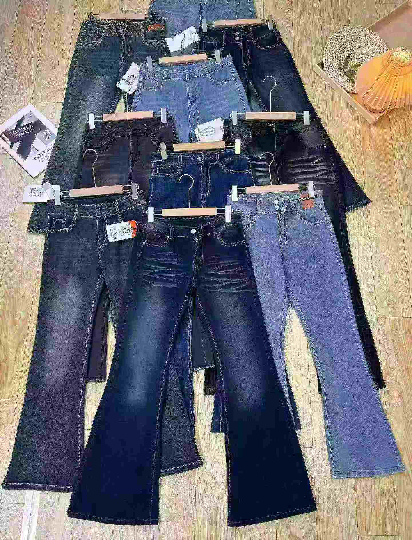 Grosir 1500 Pcs Celana Jeans Flared Pinggang Tinggi Elastis Wanita - Image 2