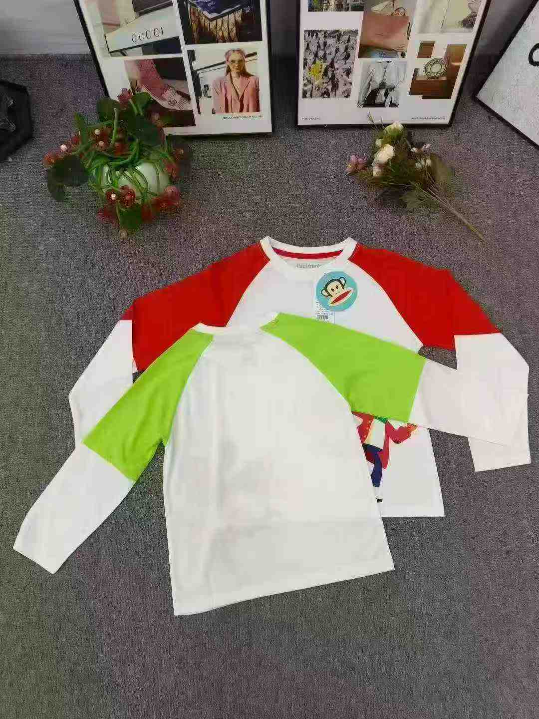 Aproximadamente 600 piezas de tops infantiles de manga larga de algodón surtidos de moda de marca para niños y niñas - Image 4