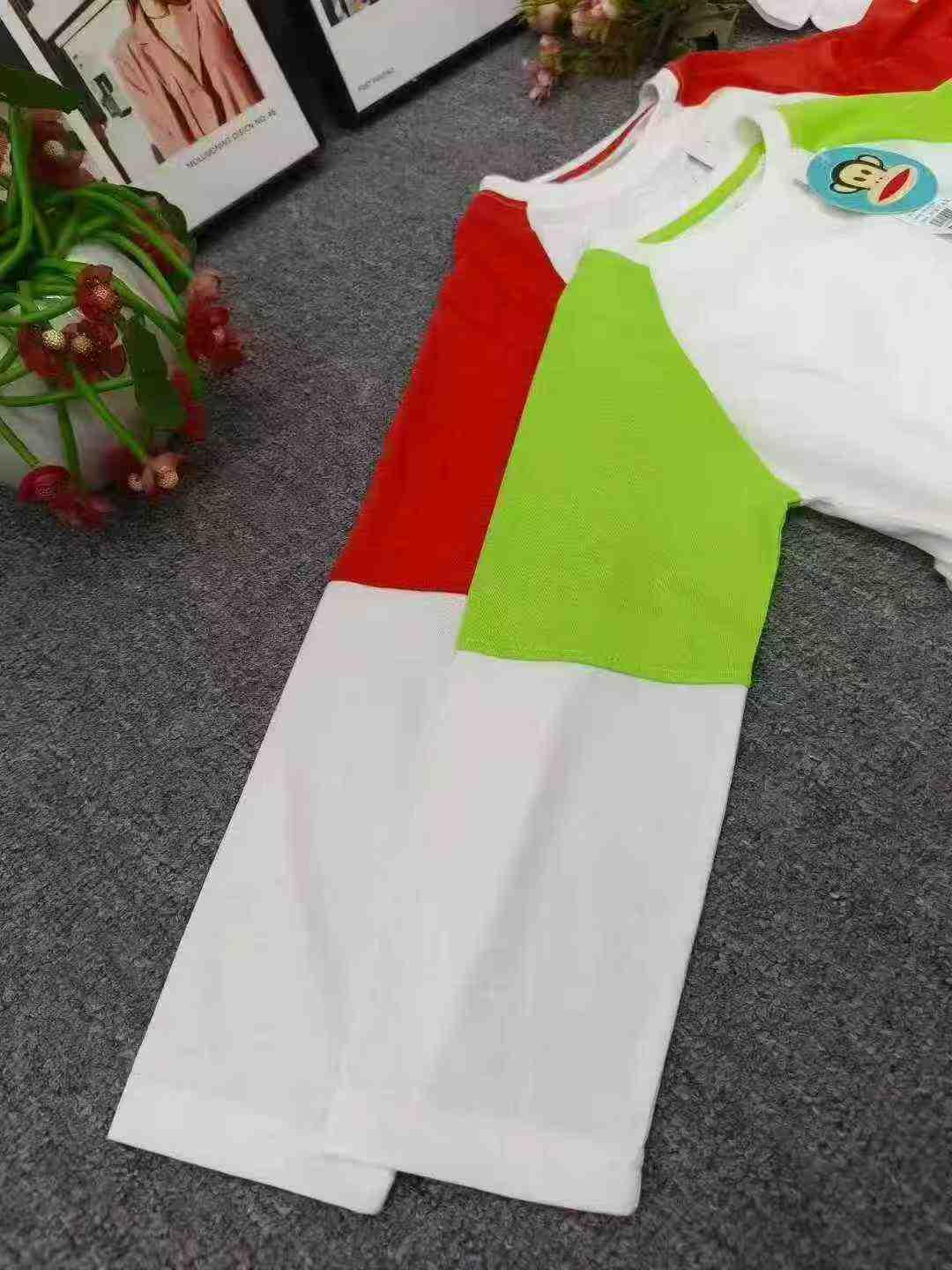 Aproximadamente 600 piezas de tops infantiles de manga larga de algodón surtidos de moda de marca para niños y niñas - Image 8