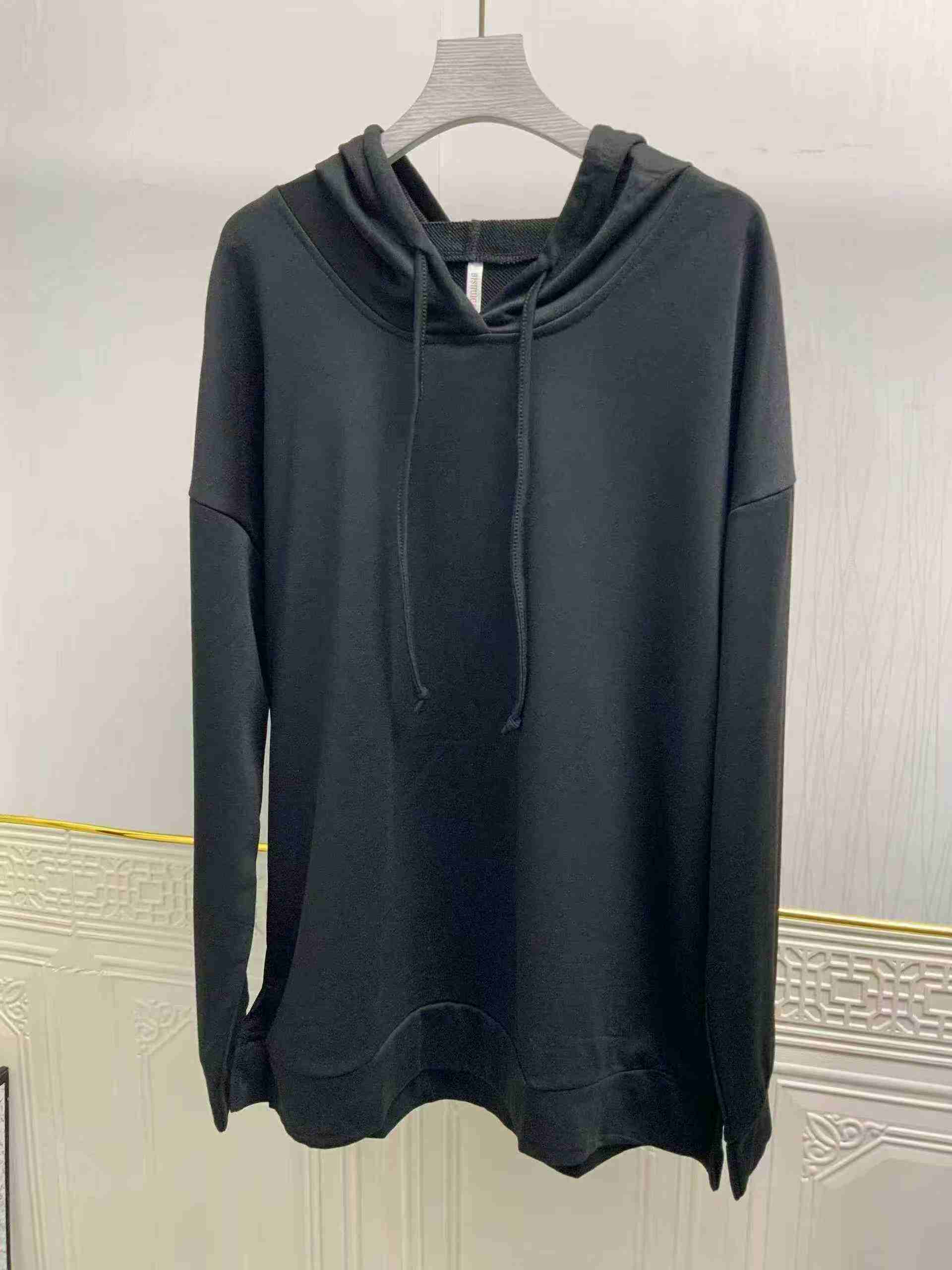 477 Pcs Oversized Men and Women Hoodies - Image 8