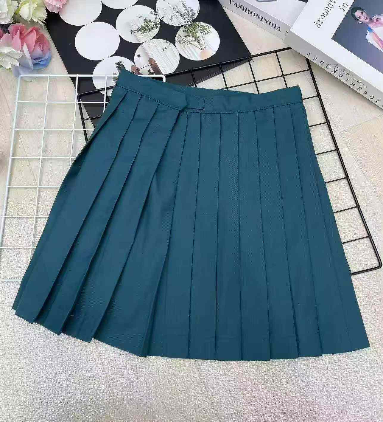 Pleated Skirts, 316 Pieces, Sizes L-XL-2XL, No Package - Image 4