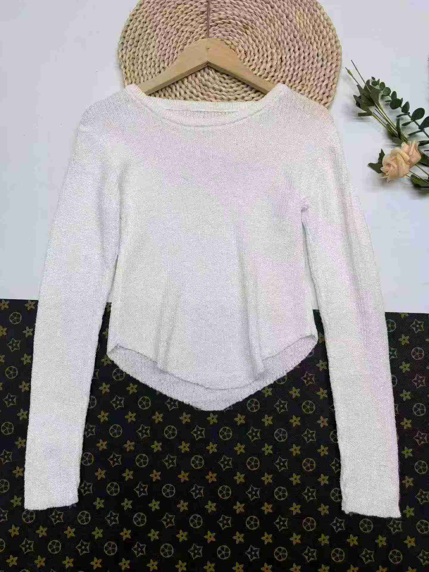 Crew Neck Rib Knit Sweater, Multiple Colors, Total 240 Pcs, One Size - Image 3