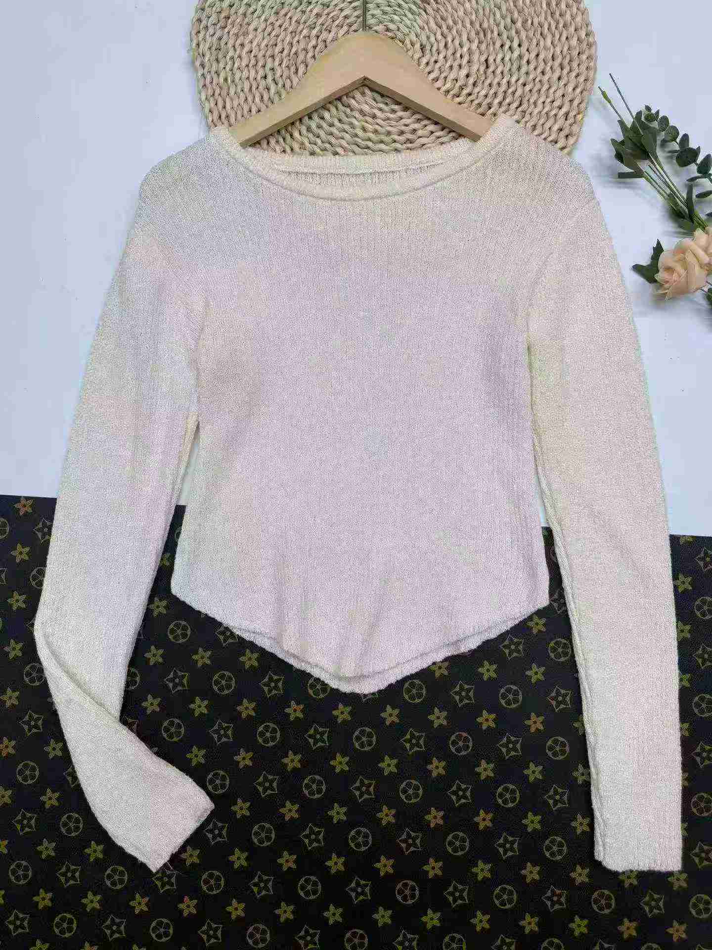 Crew Neck Rib Knit Sweater, Multiple Colors, Total 240 Pcs, One Size - Image 8