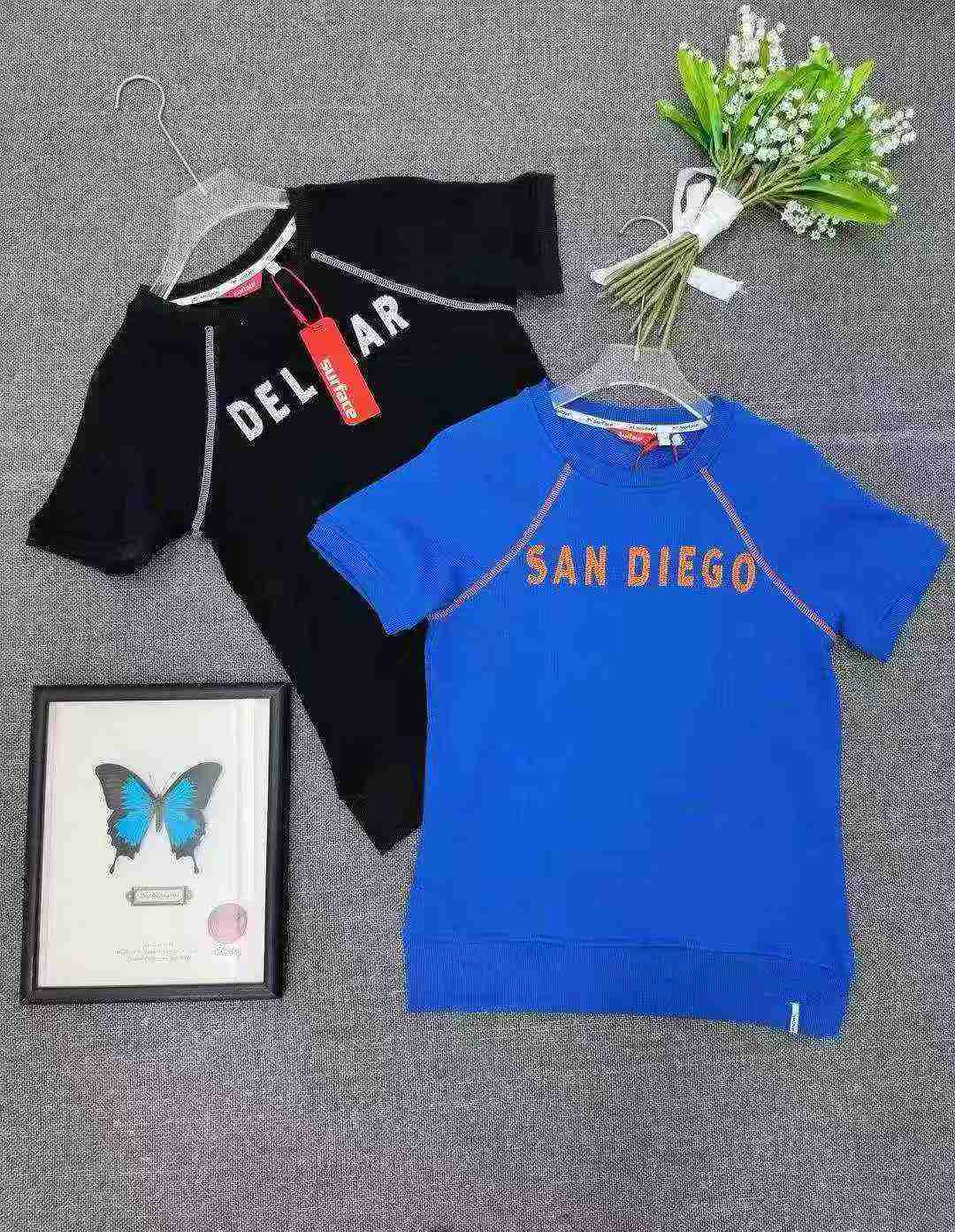 1050 Pcs Cotton American Retro Raglan Short Sleeve T-Shirt - Image 4