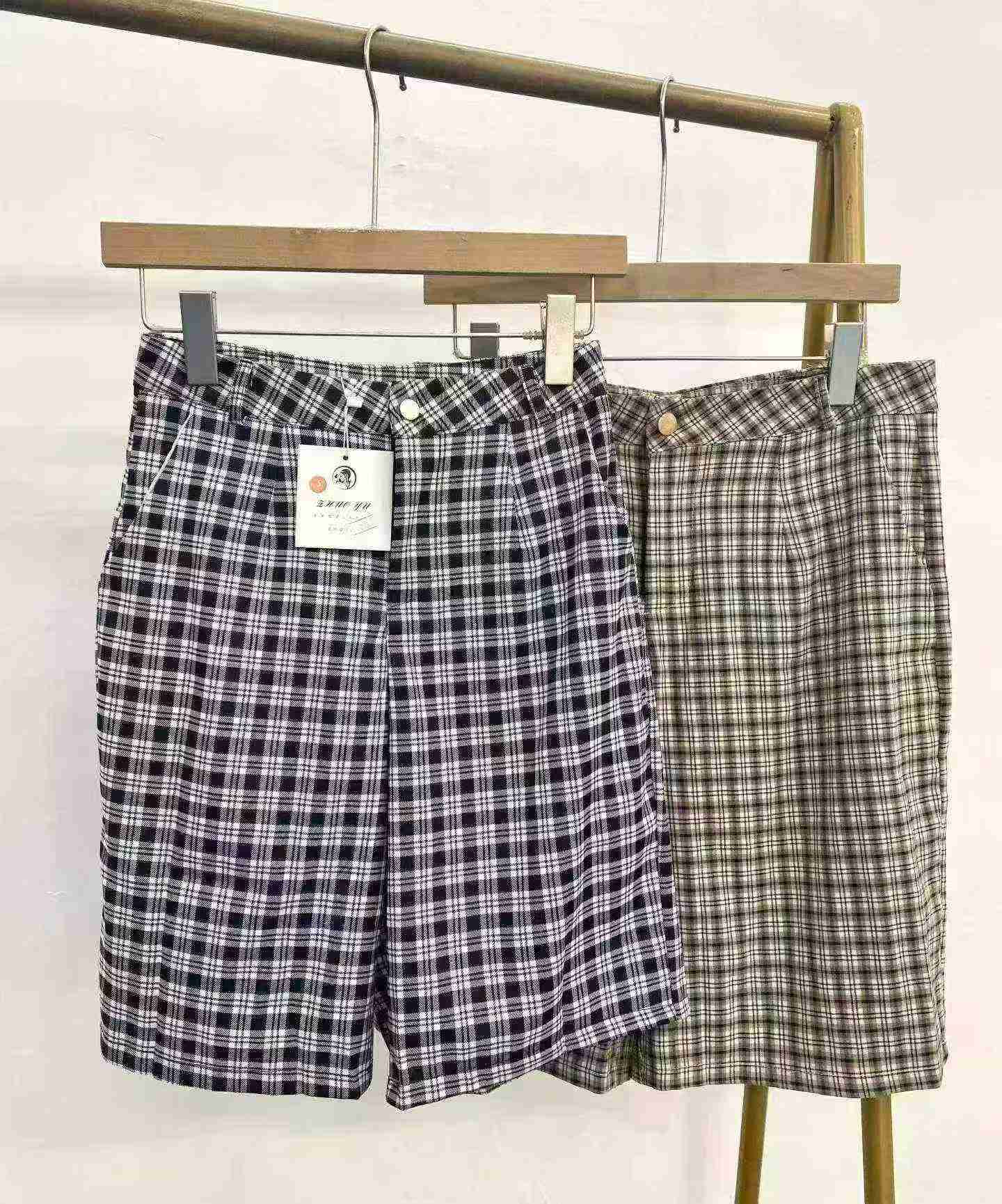 Plaid Casual Shorts 271 Pieces - Image 2