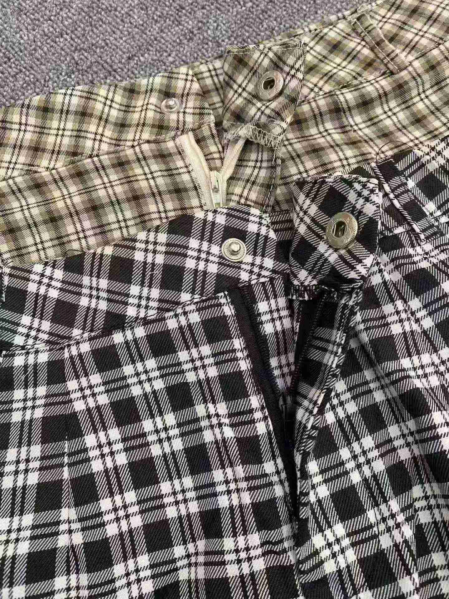 Plaid Casual Shorts 271 Pieces - Image 4