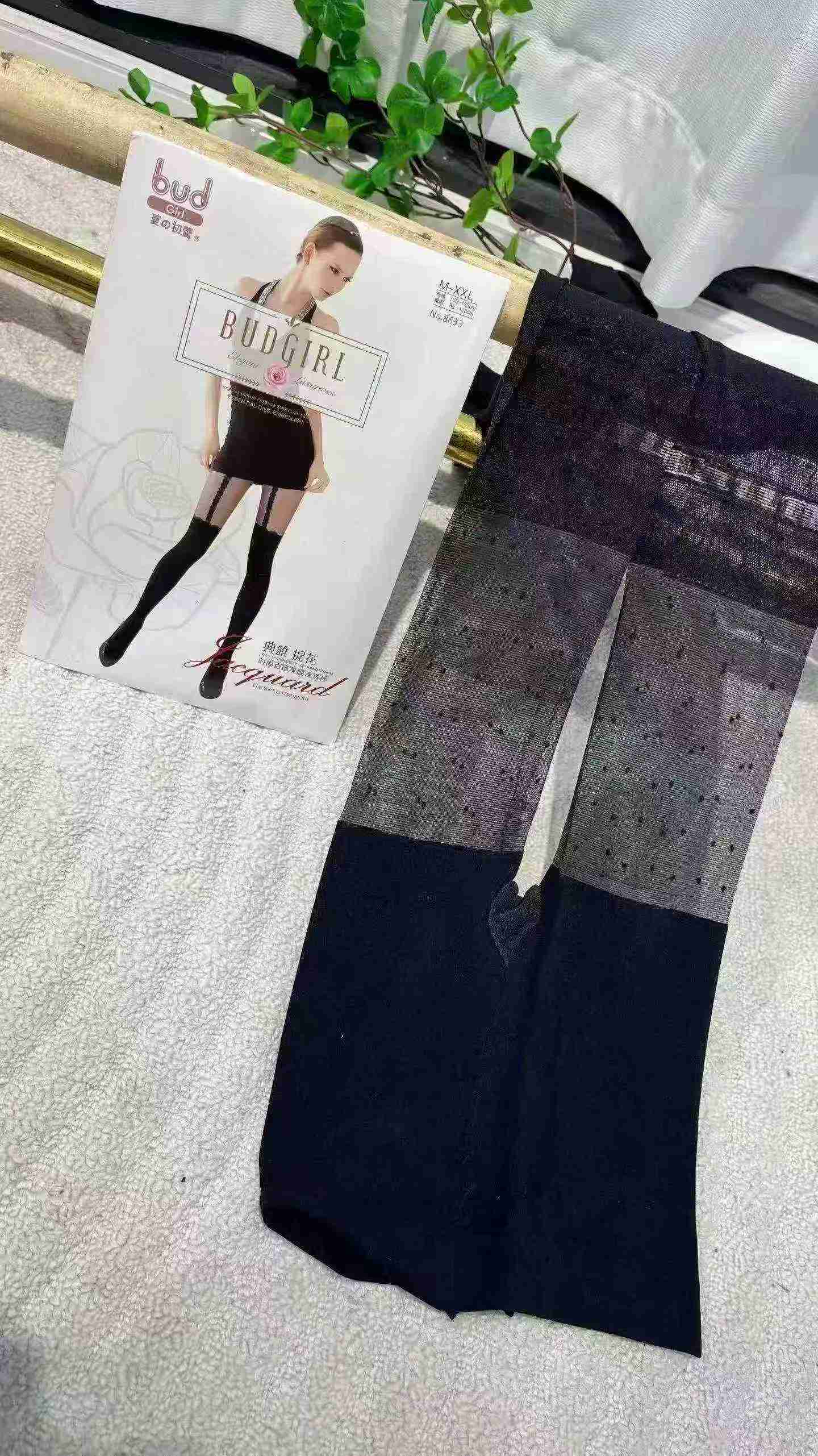 About 250 Pieces Women's Summer Ultra-thin Sheer Black Pantyhose - Image 3
