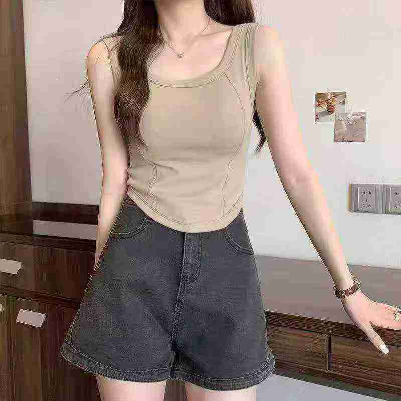 150 Pcs Women's Solid Cami Tank Tops With Fixed Bra Pads - Image 4