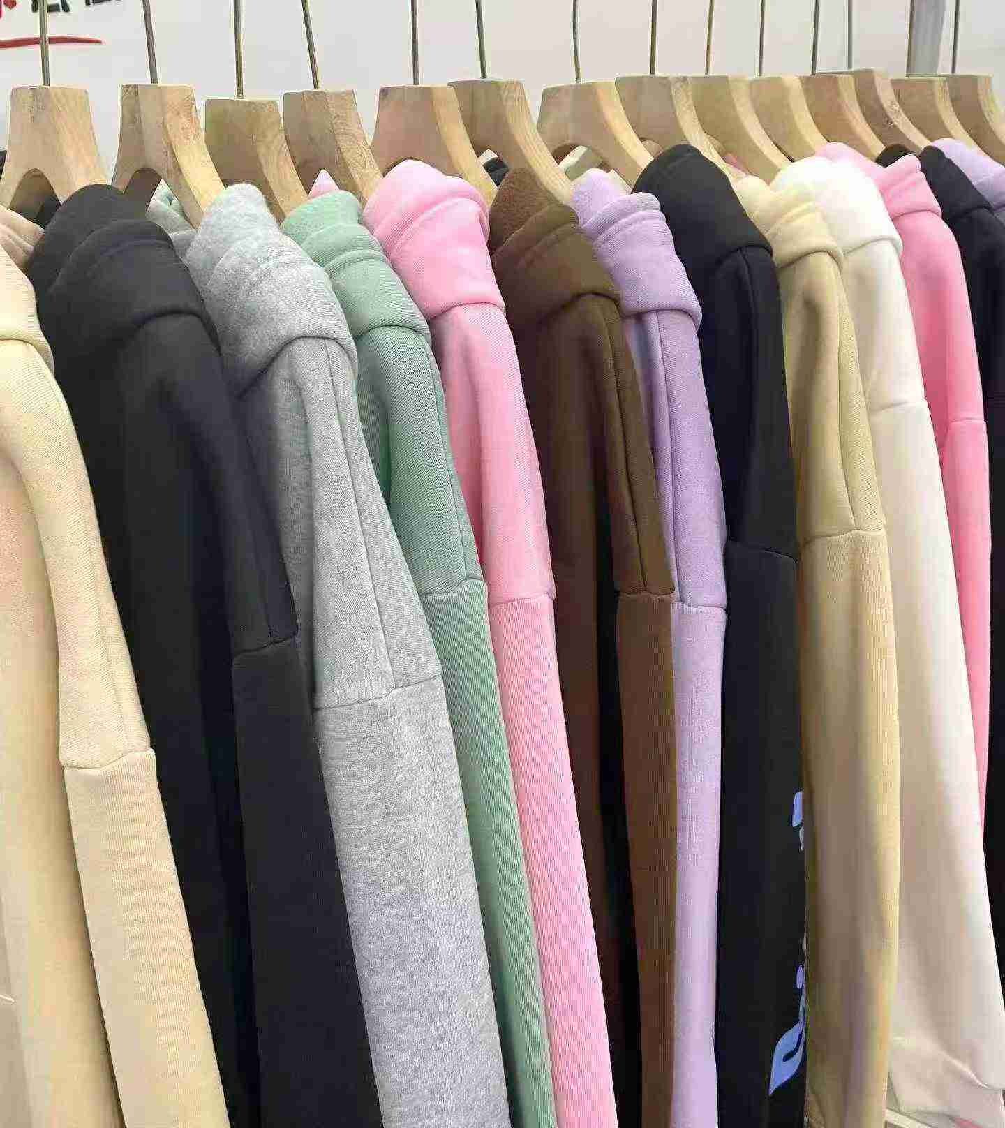 Loose Oversized Fleece Lined Hoodies 4289 Pieces - Image 9