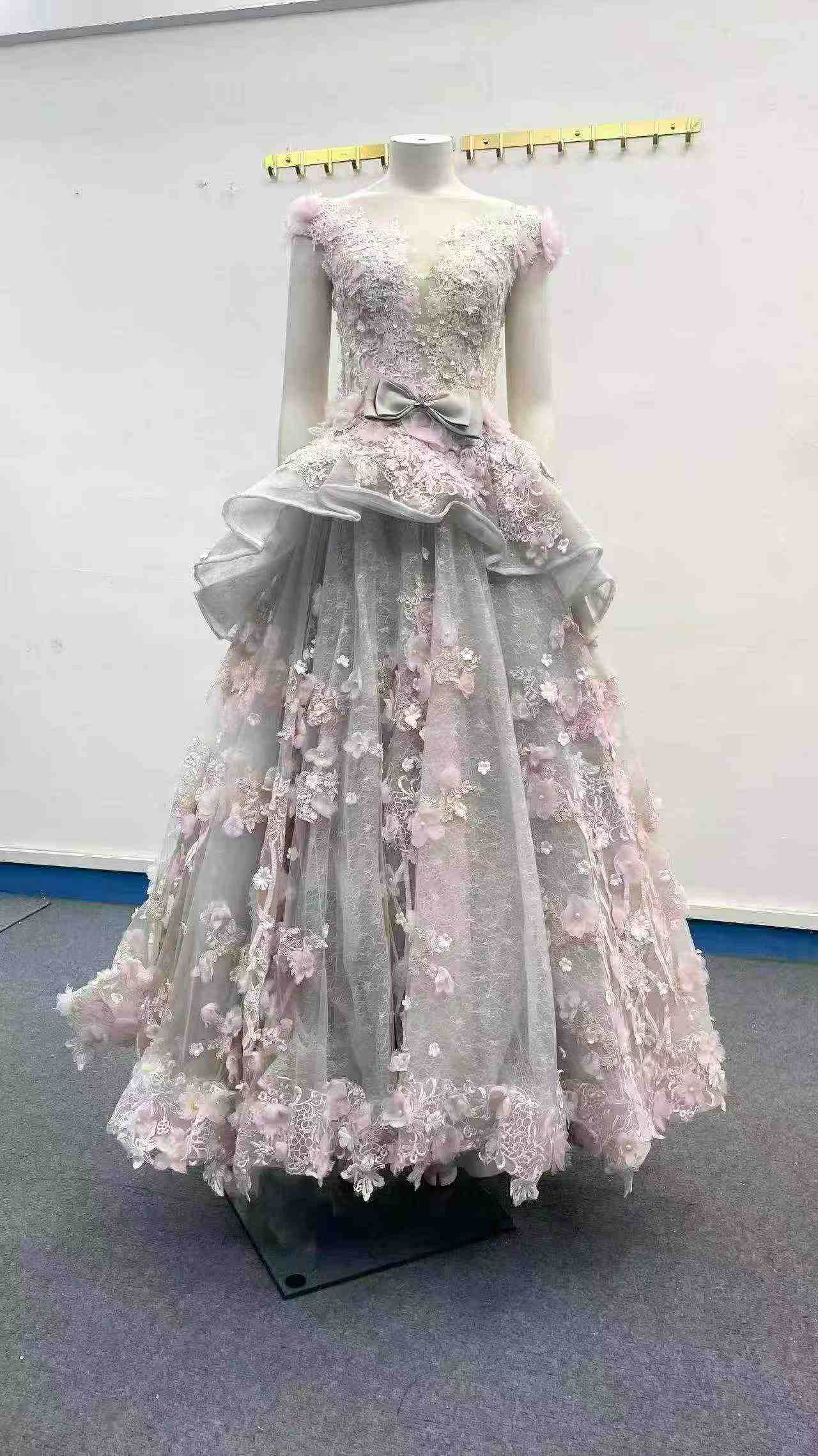 780 Pcs High Custom Heavy Wedding Dresses Clearance - Image 6