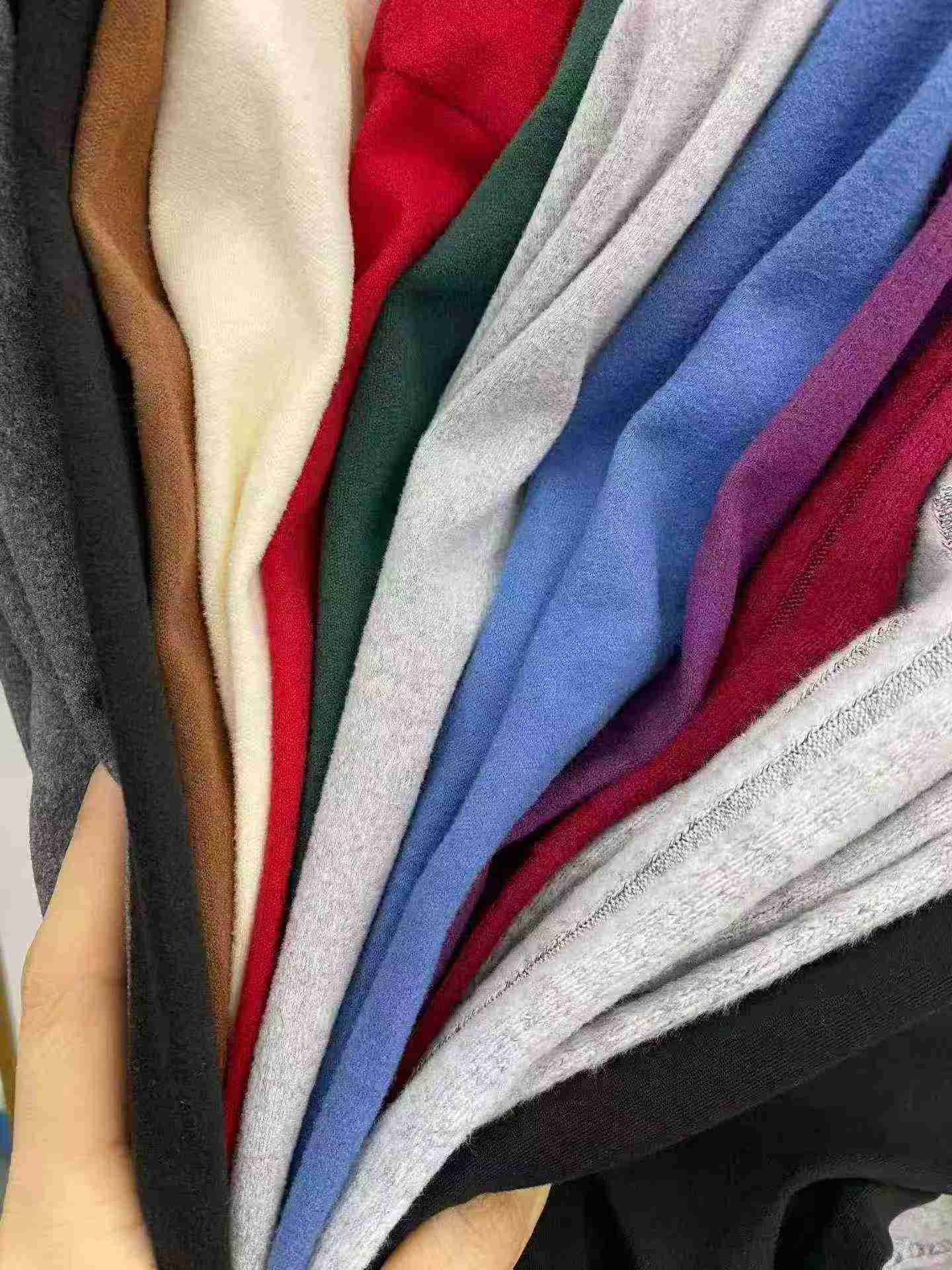 Autumn & Winter Dralon Base Layers 883 Pieces - Image 7