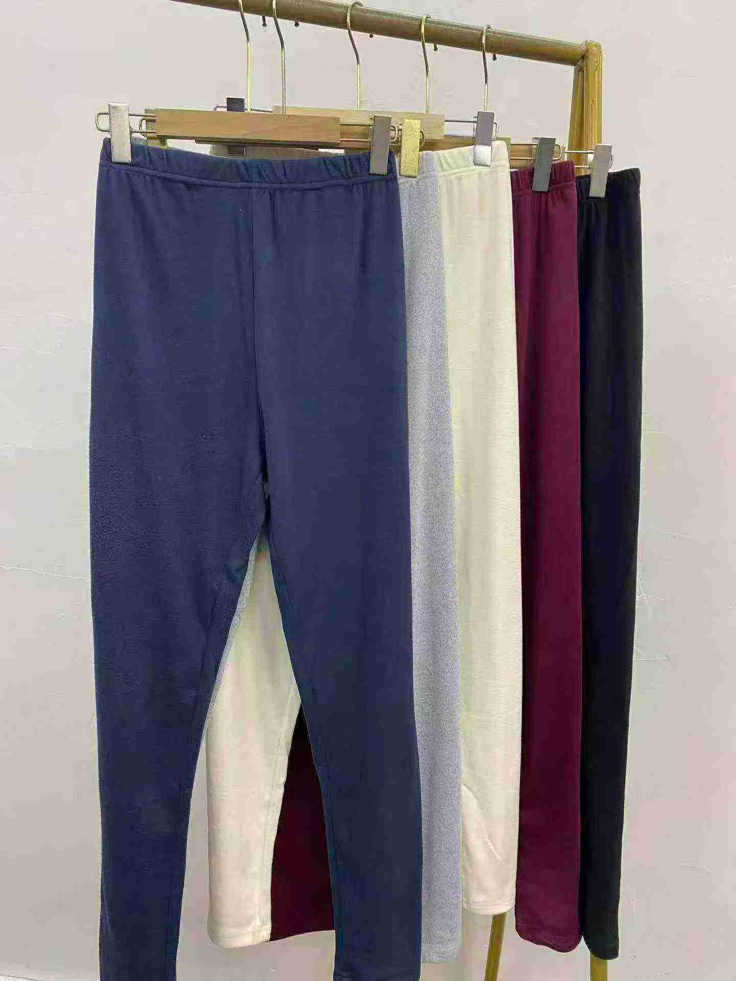Total 588pcs Plus Size Thermal Leggings Stock Clearance - Image 3