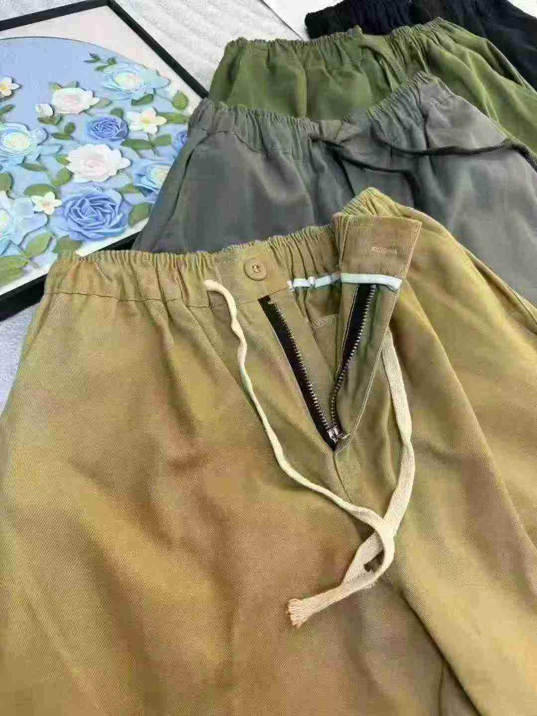 Шамамен 2670 дана көктем-күздік мақтадан жасалған күнделікті карго шалбарлар тазарту сатылымы - Image 4