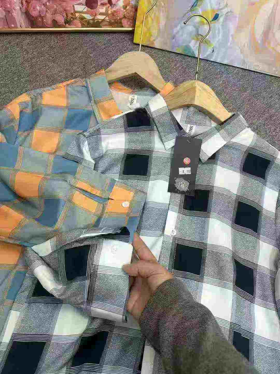 Camisa entallada de manga larga a cuadros de seda de hielo para hombre, 550 unidades en stock - Image 4