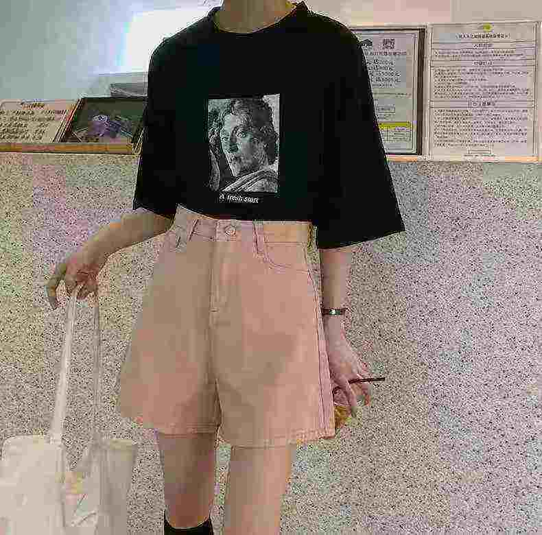 Around 128pcs High Quality Women's High Waist Slim Pink Denim Shorts - Image 3