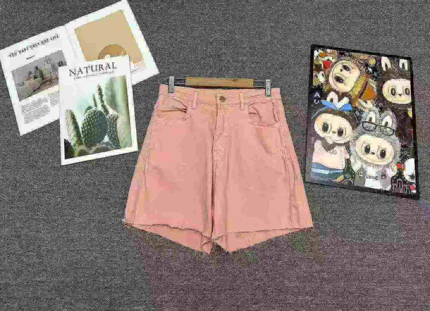 Around 128pcs High Quality Women's High Waist Slim Pink Denim Shorts - Image 5