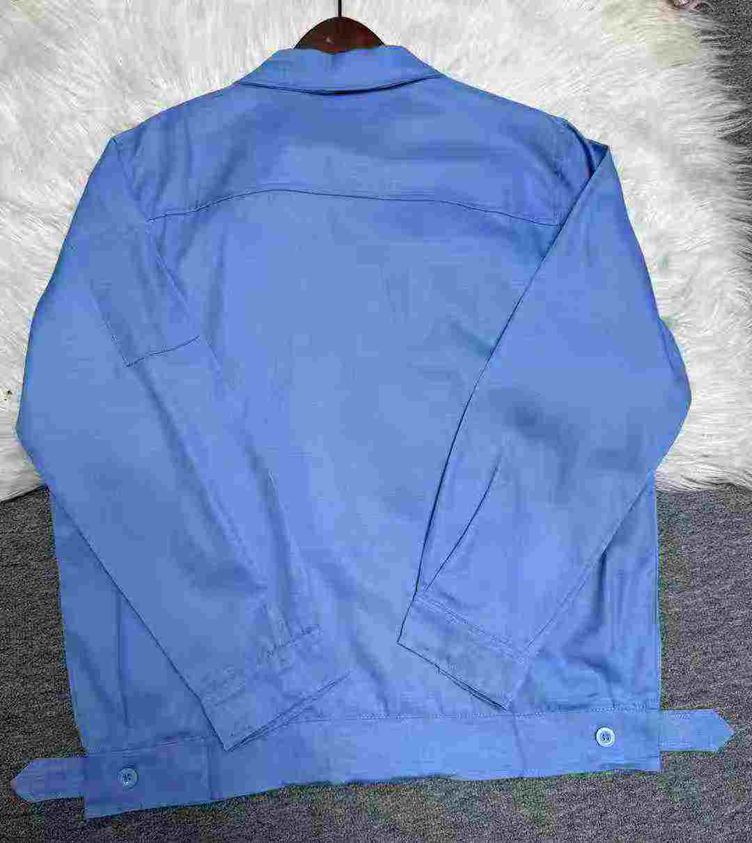 400 Pcs Long Sleeve Workwear Coats - Image 4