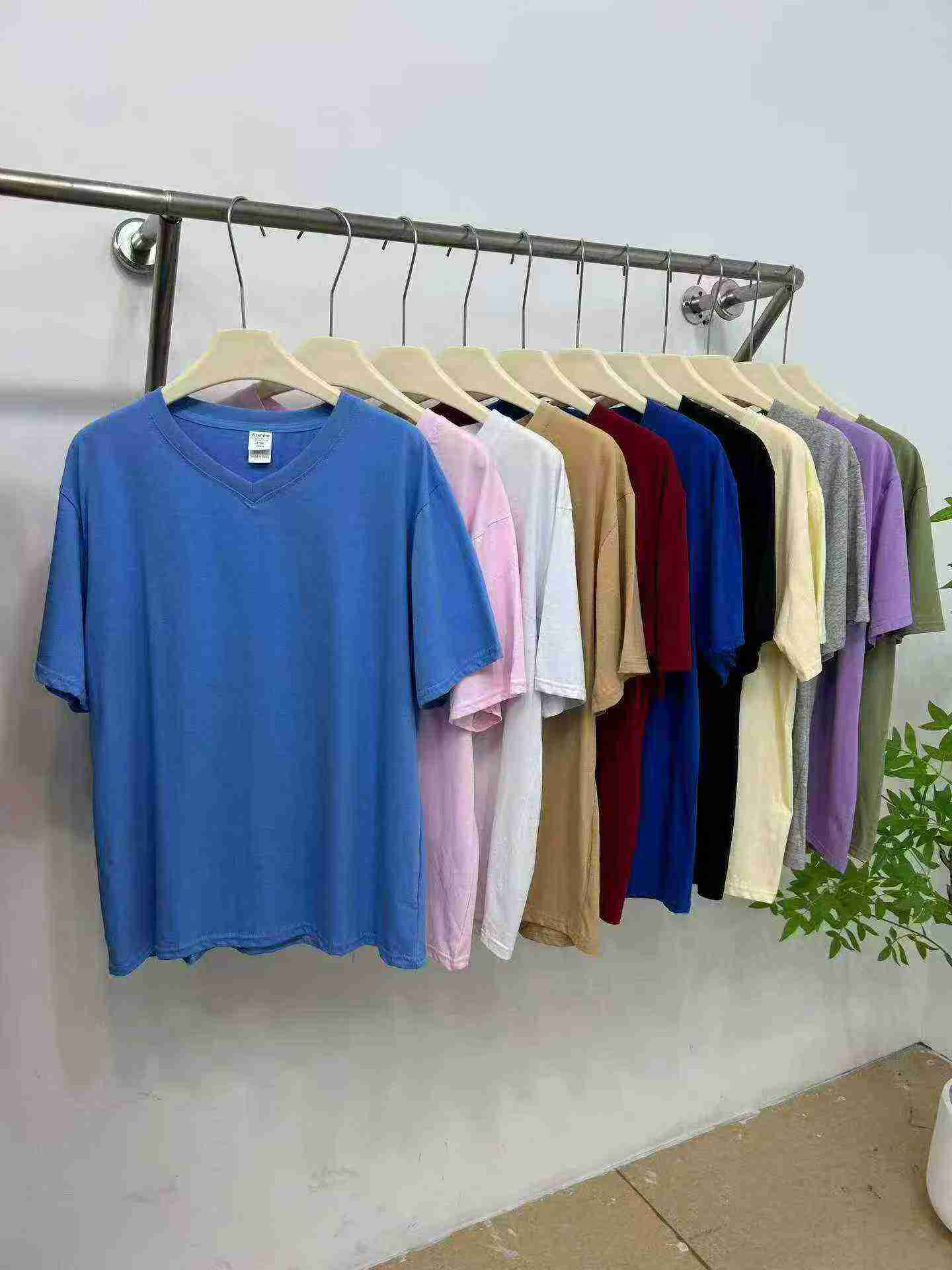 Classic 180g Cotton V-neck Solid Short Sleeve T-shirts for Men Women, Total 8217 Pieces - Image 6