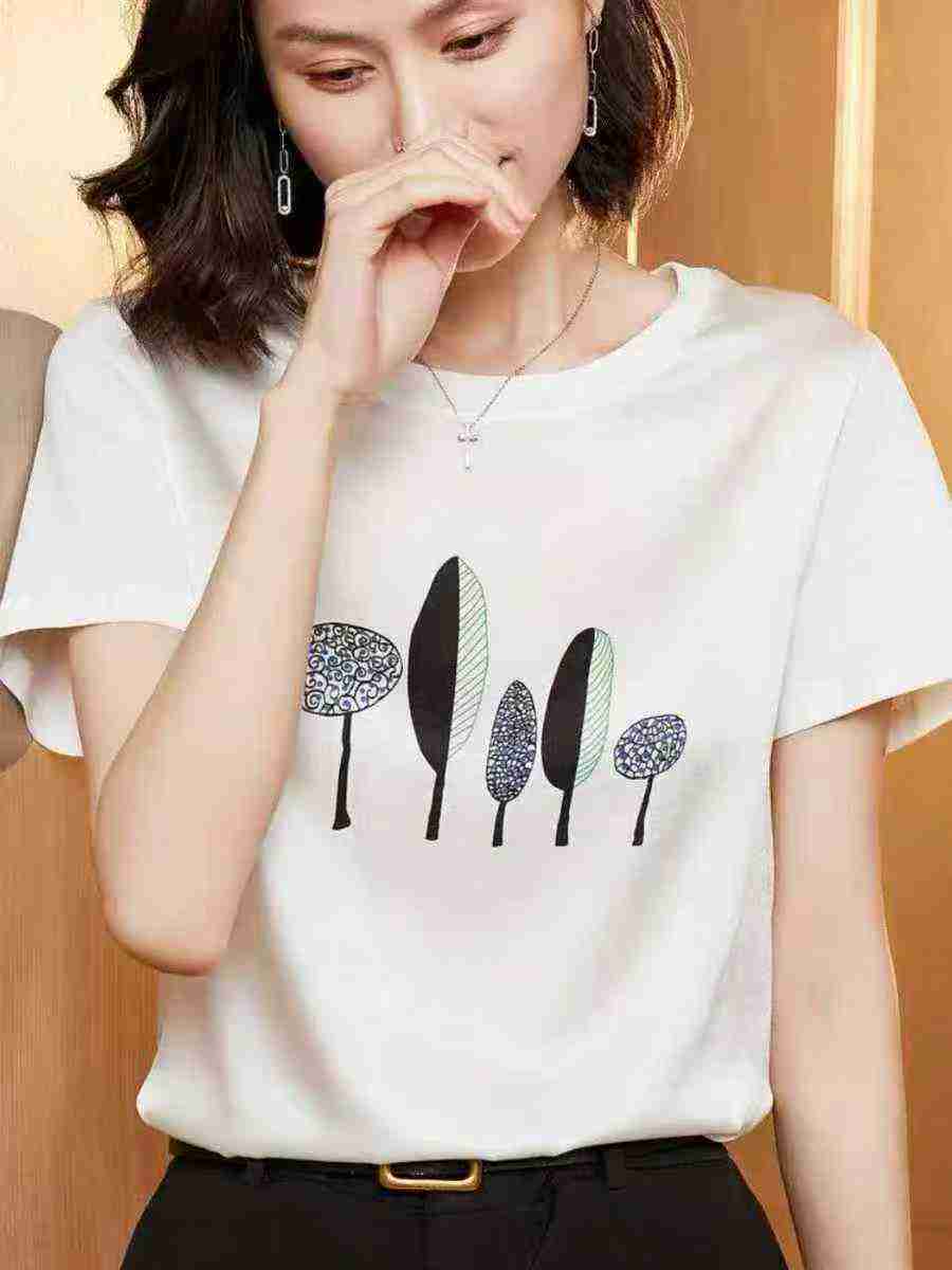 About 888 Pieces Women's AB-side Faux Silk Acetate Cotton T-shirts Clearance Wholesale - Image 2