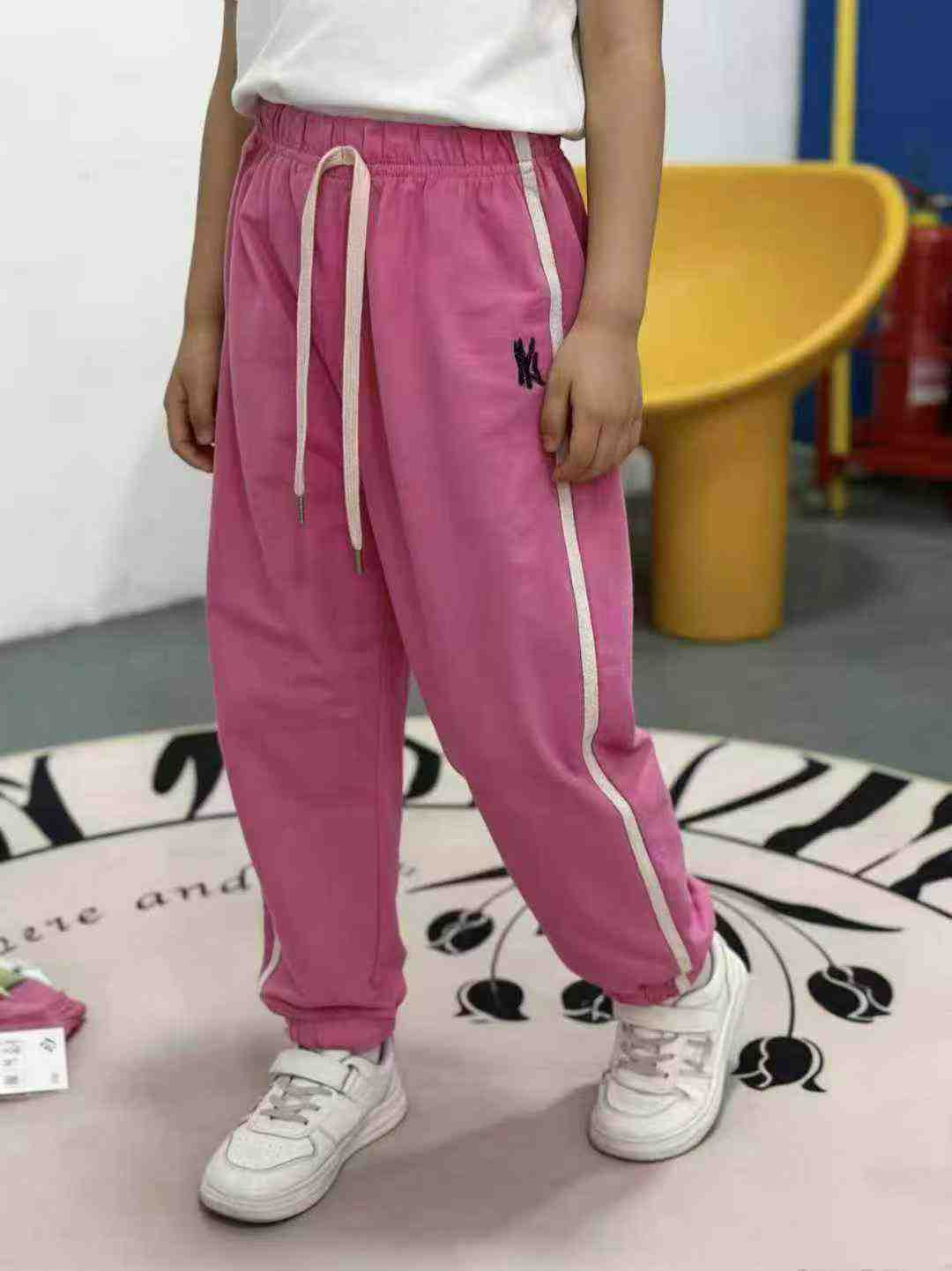 About 350pcs Boys Girls Thin Cotton Cuffed Casual Pants - Image 6