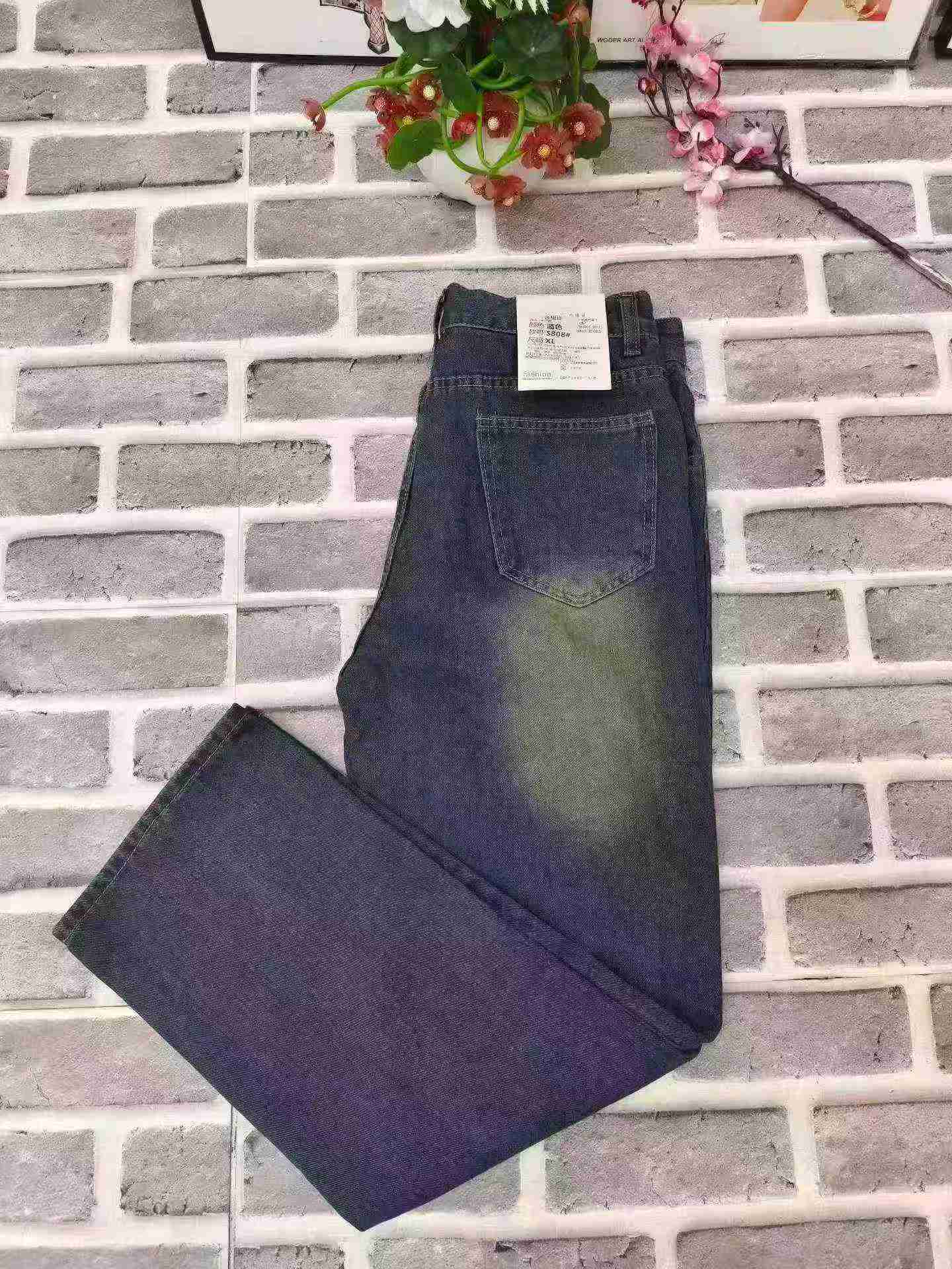 Approx 678 Pieces Men's Washed Gradient Navy Straight American Jeans - Image 7