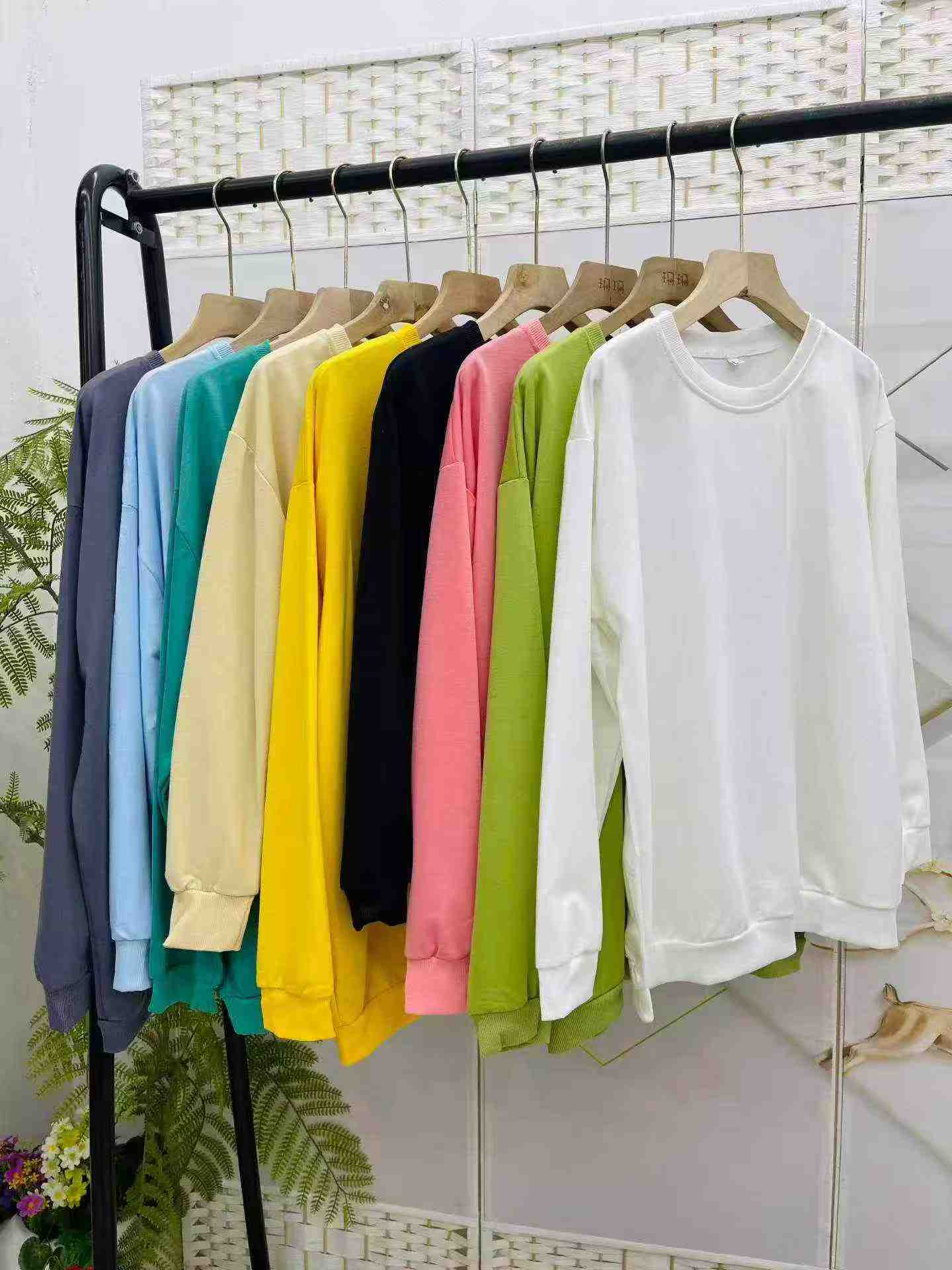 200 Pcs French Terry Crewneck Sweatshirts - Image 5