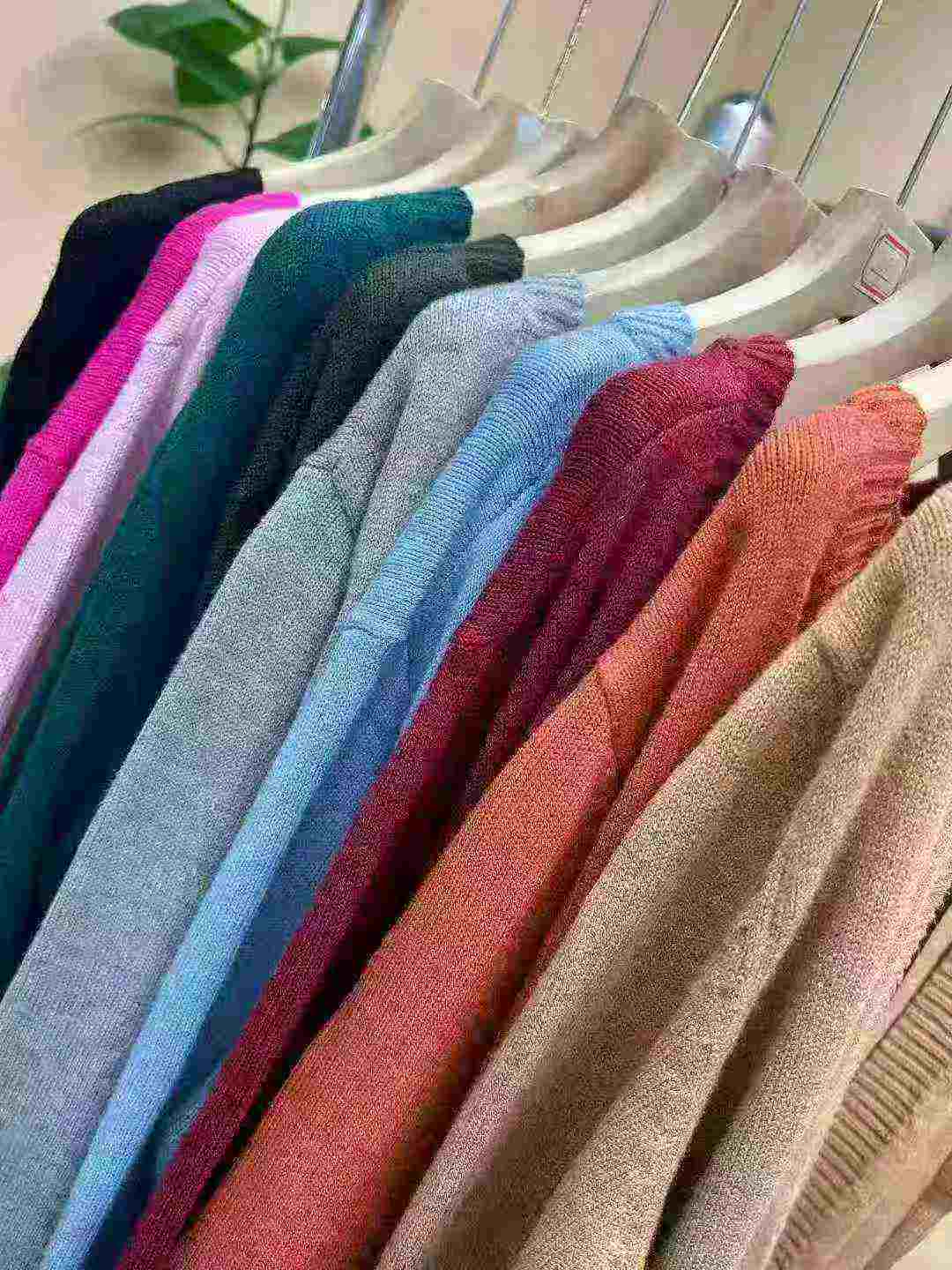 Plus Size Women's Knit V-neck Cardigan, 237 Pieces, Multiple Colors, S-4XL - Image 8