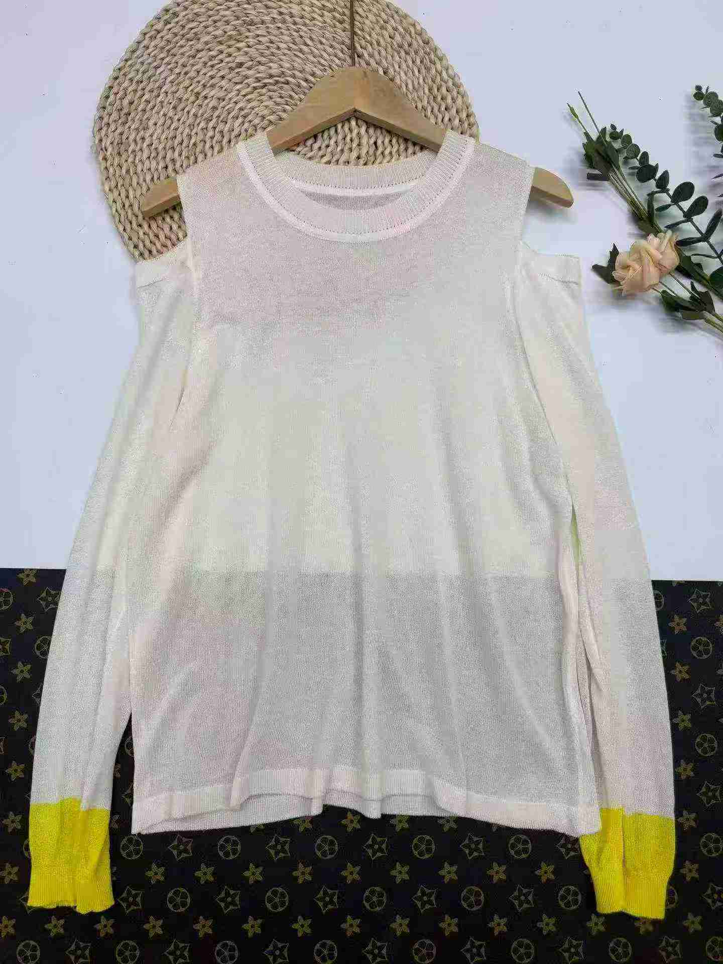 Off-shoulder Loose Striped Knit Tops, About 600 Pieces - Image 5
