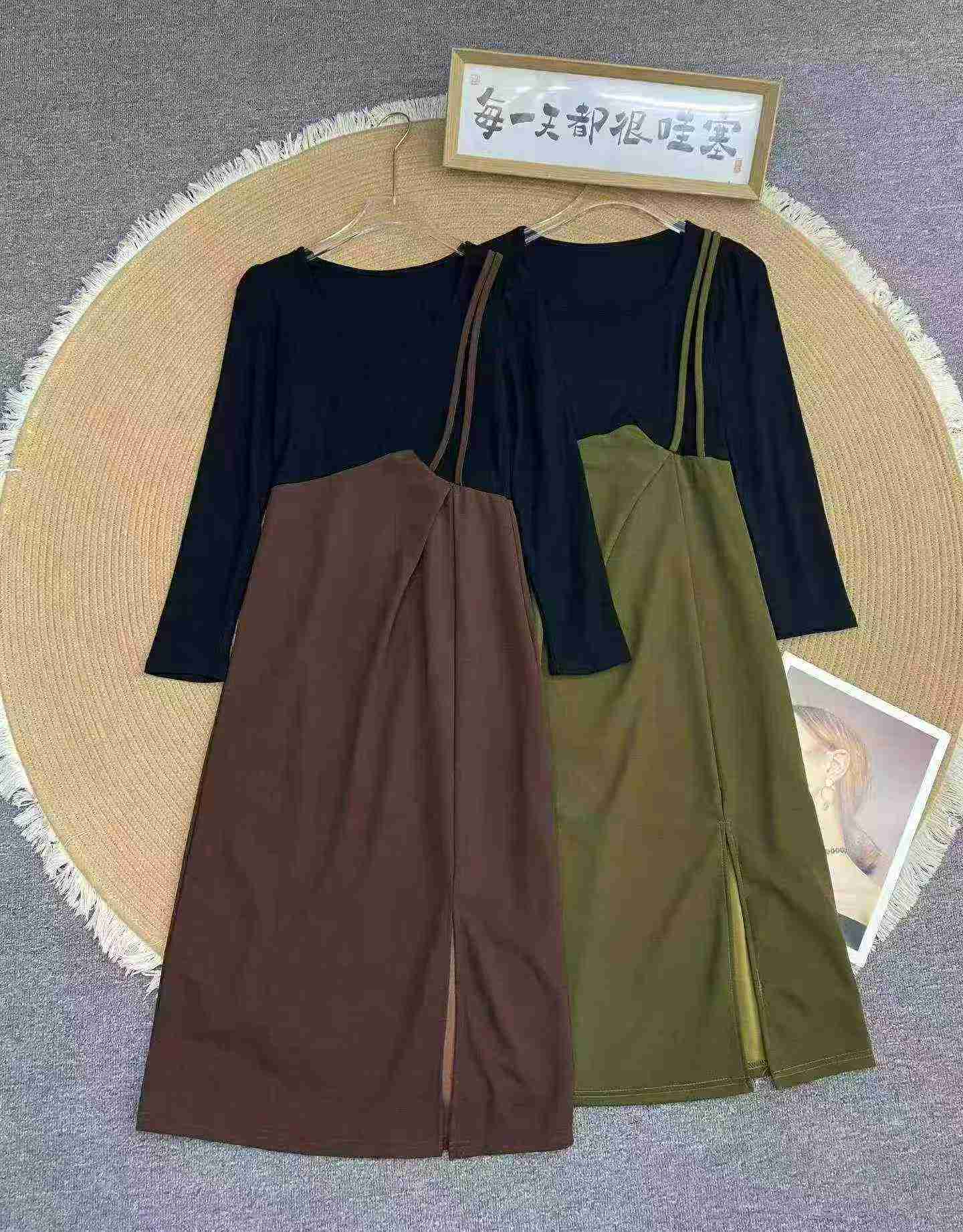 338 Pieces French Style Designer Dresses - Image 2